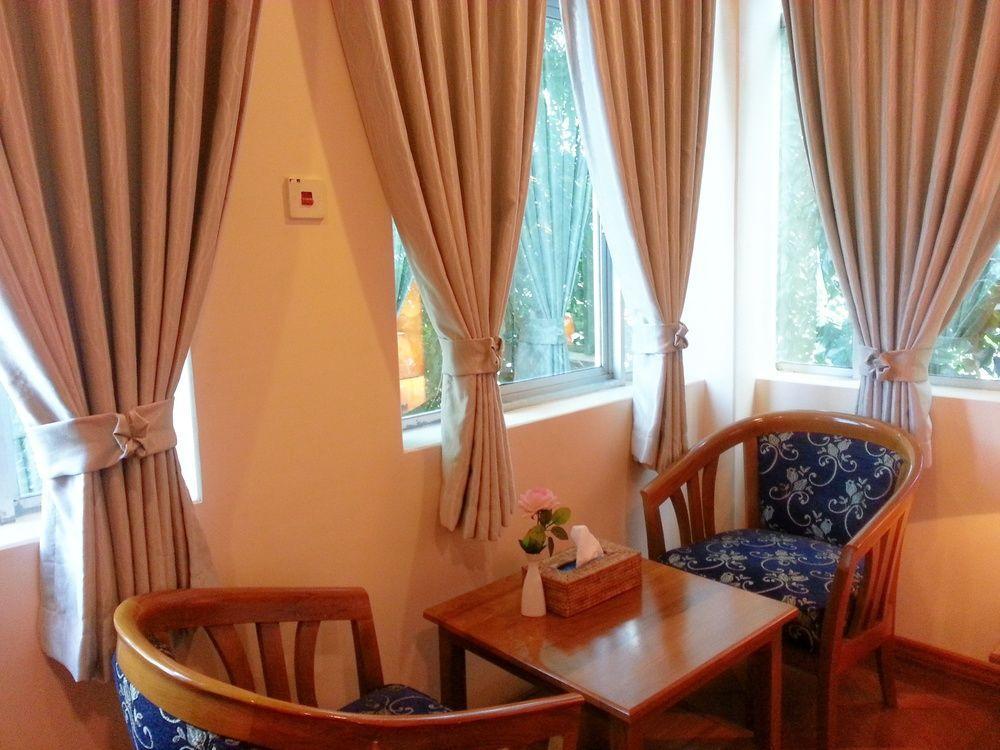 Grand Laurel Hotel Yangon Exteriör bild