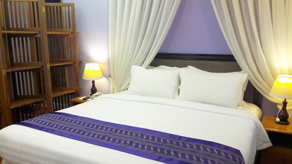 Grand Laurel Hotel Yangon Exteriör bild